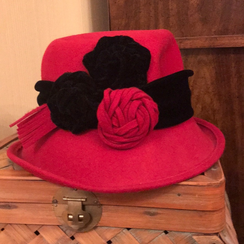 Red stylish felt hat